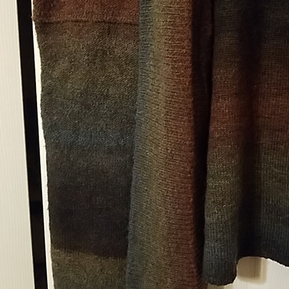 Cardigan - Picture 3 of 3